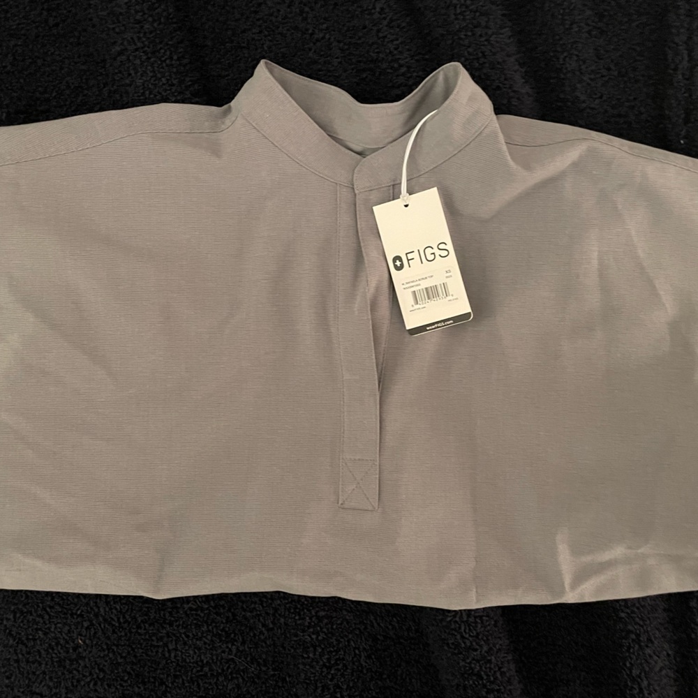 Figs Woman Oversived Scrub Top